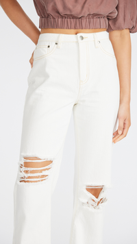 Echo Distressed Jeans